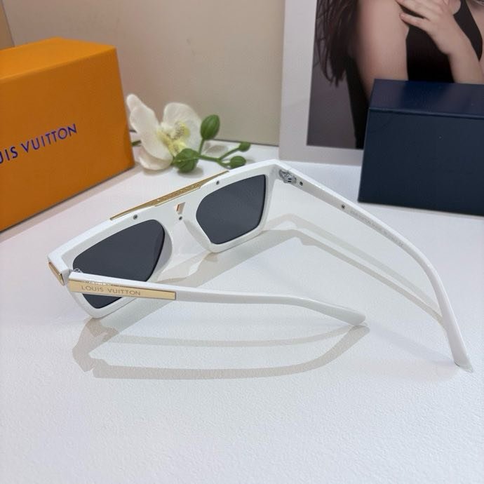 Окуляри сонцезахисні фото 4