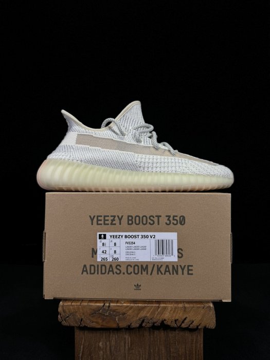 Кросівки Yeezy 350V2 фото 9