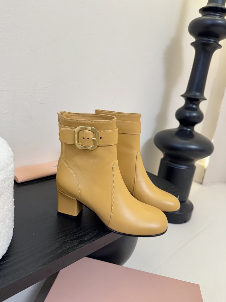 Черевики жіночі