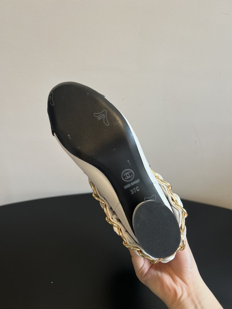 Сапоги женские фото 9