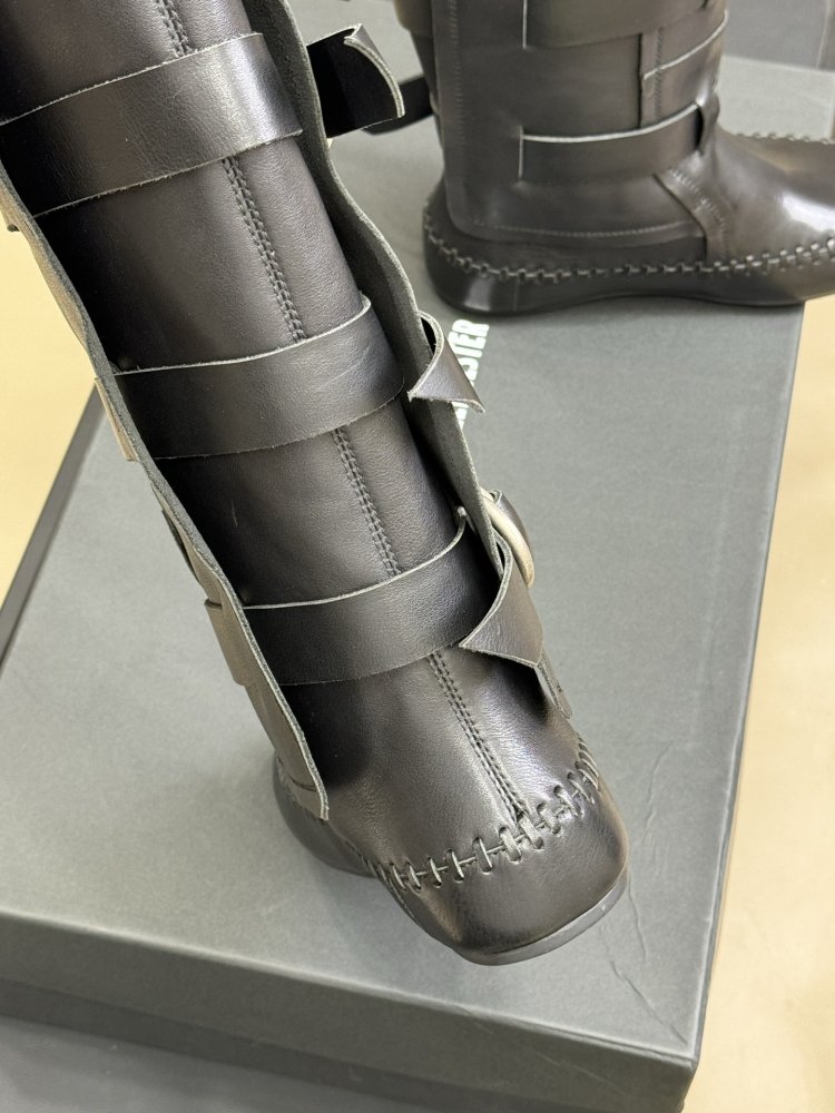 Чоботи жіночі фото 6