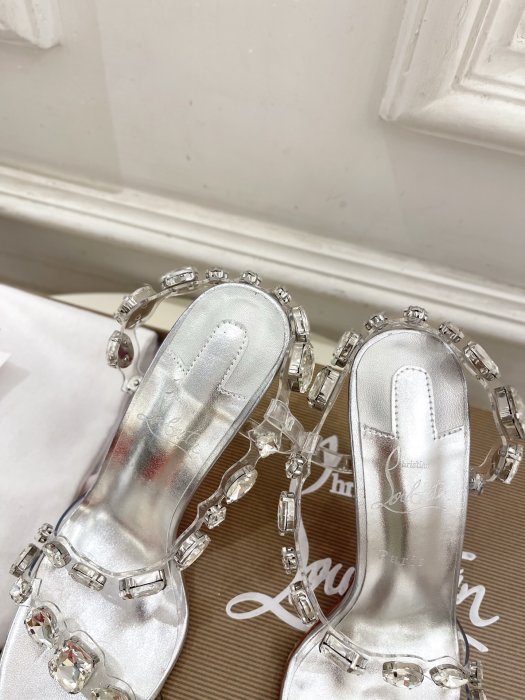 Босоніжки фото 8