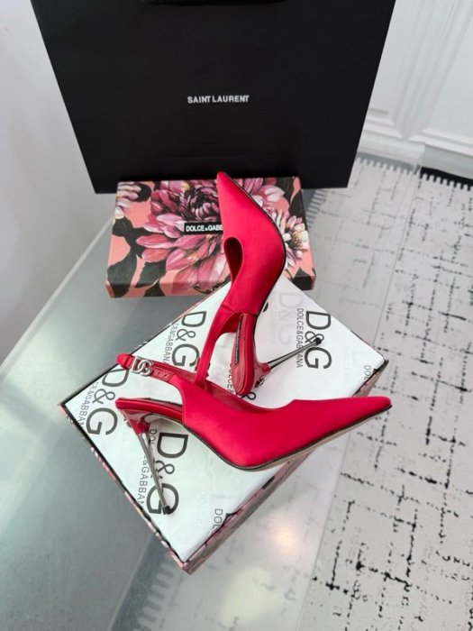 Sandals on high heel фото 4