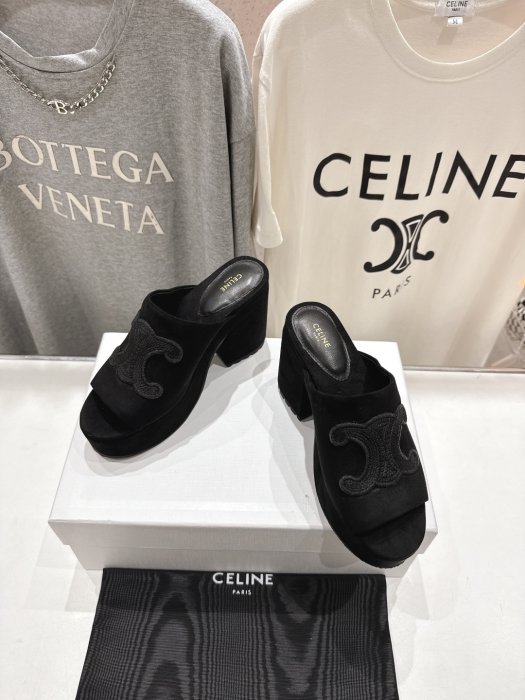 Босоножки фото 2