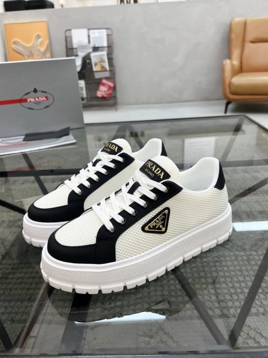 Кроссовки мужские