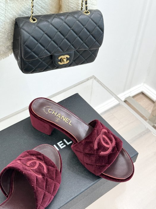 Босоножки фото 5