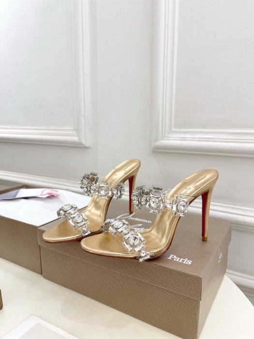 Босоніжки фото 3