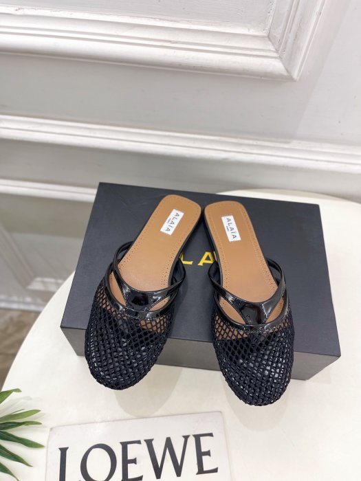 Шлепанцы женские