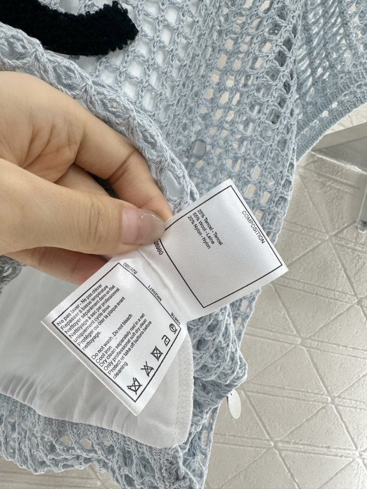 Футболка жіноча фото 9