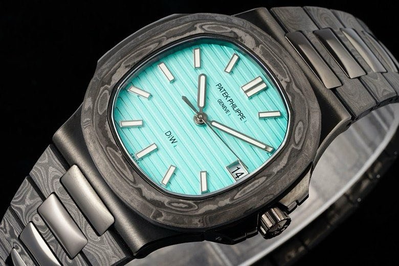 Clock Wrist Patek Philippe Nautilus 5711 фото 3