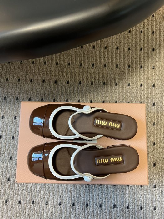 Босоножки фото 2