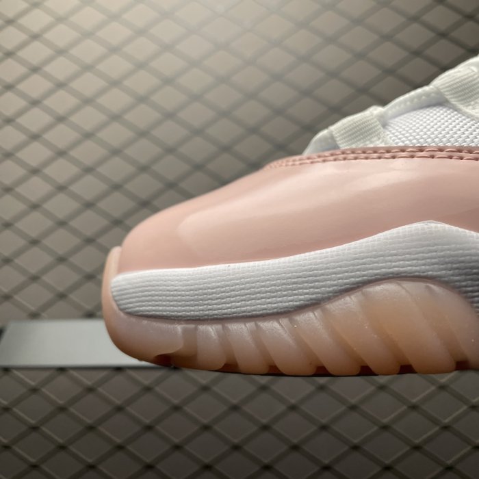 Кроссовки Air Jordan 11 Low SE фото 6