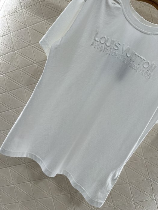 T-shirt women's фото 5