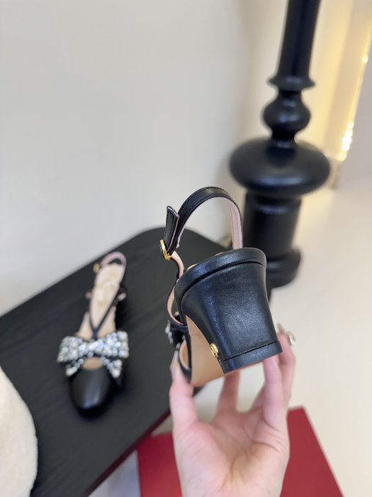 Босоножки фото 6