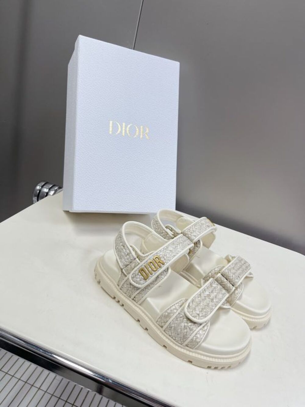 Dior store slippers 2019