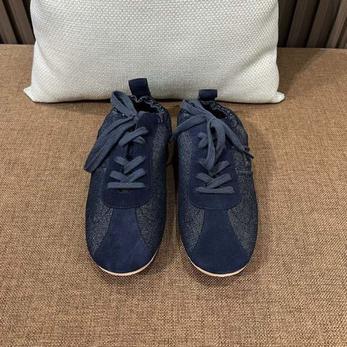 Кроссовки женские фото 7