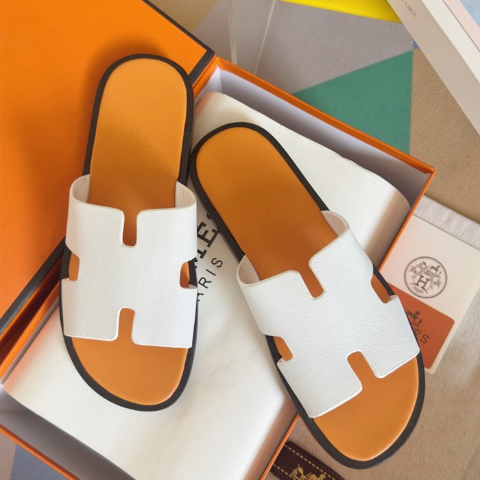 Шльопанці жіночі