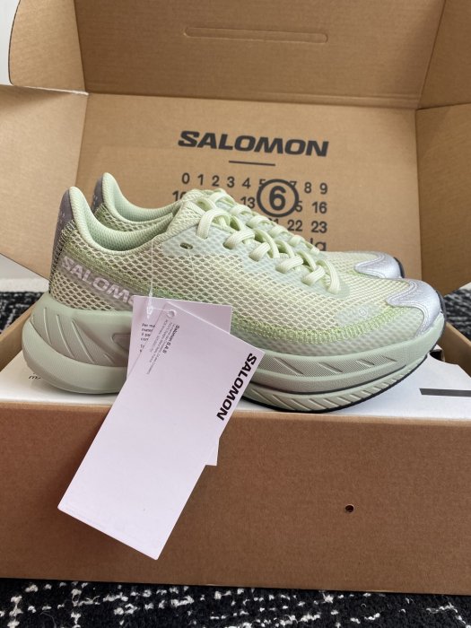 Кросівки фото 2