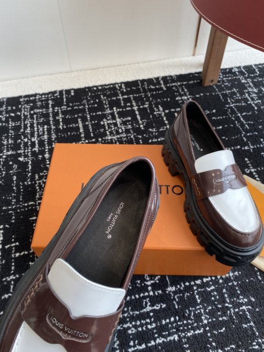 Туфли женские фото 8