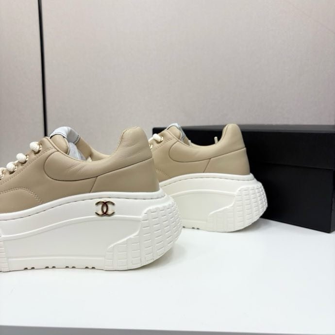 Кроссовки женские фото 9