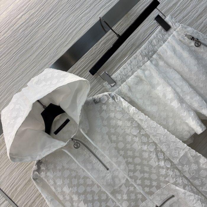 Костюм женский фото 3