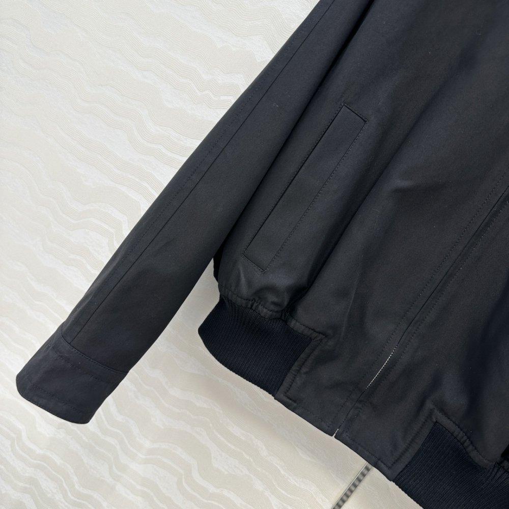 Куртка шкіряна жіноча фото 5