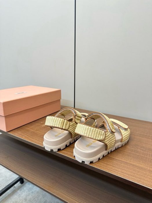 Сандалии женские фото 2