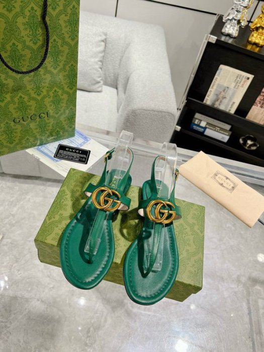 Sandals women's