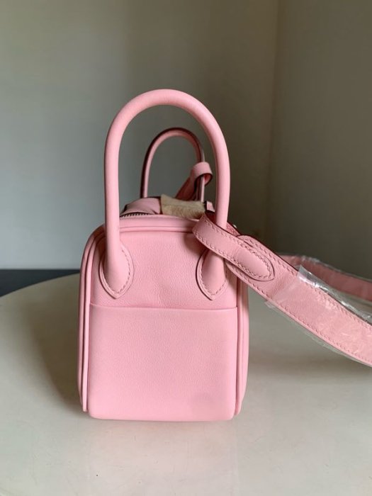 A bag women's Hermes Mini Lindy 19 cm фото 7
