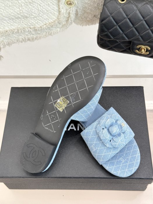 Шлепанцы фото 9