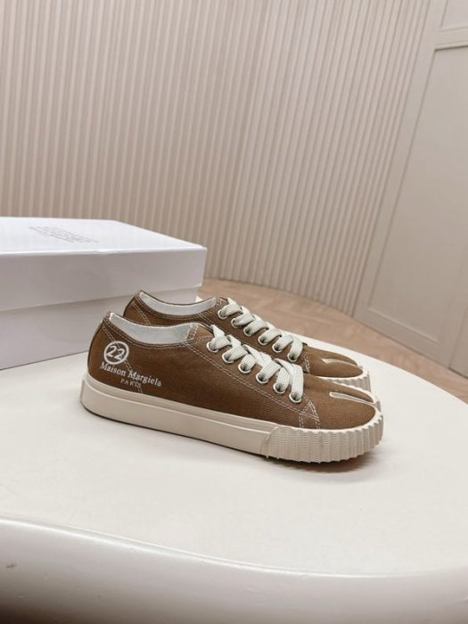 Кеди жіночі з роздвоєним носком фото 5