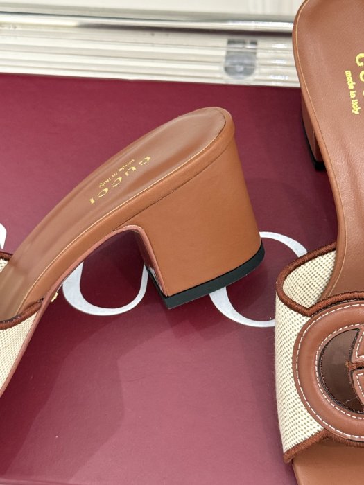 Босоніжки фото 6