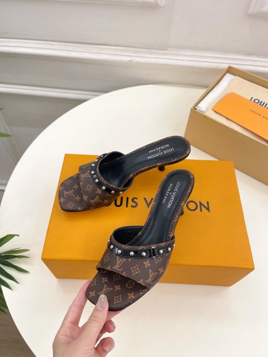 Босоножки фото 4