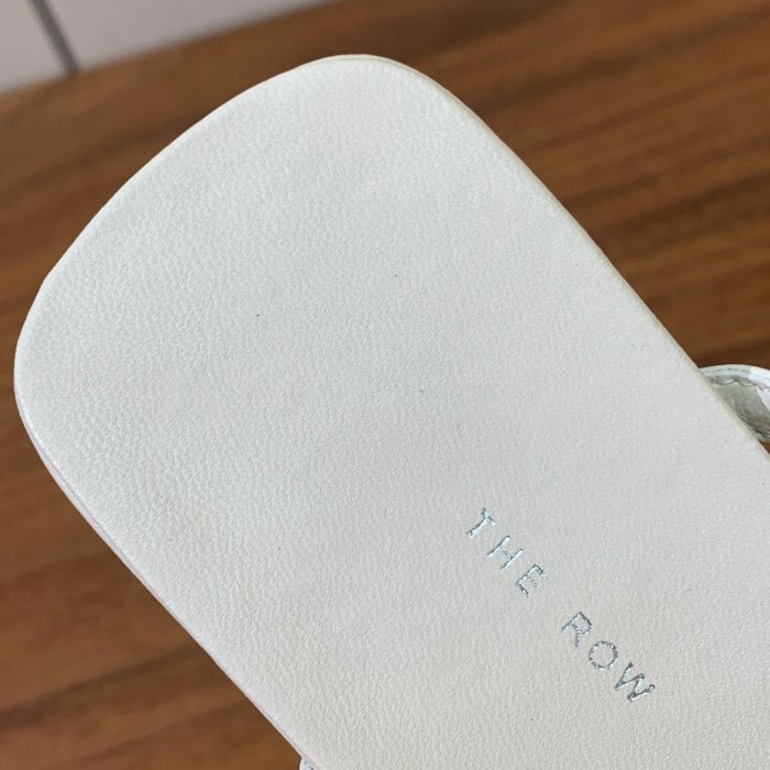 Босоножки фото 6