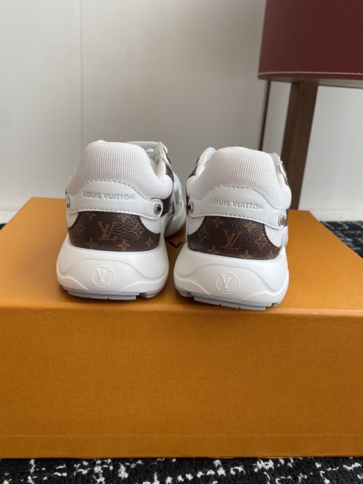 Sneakers фото 8