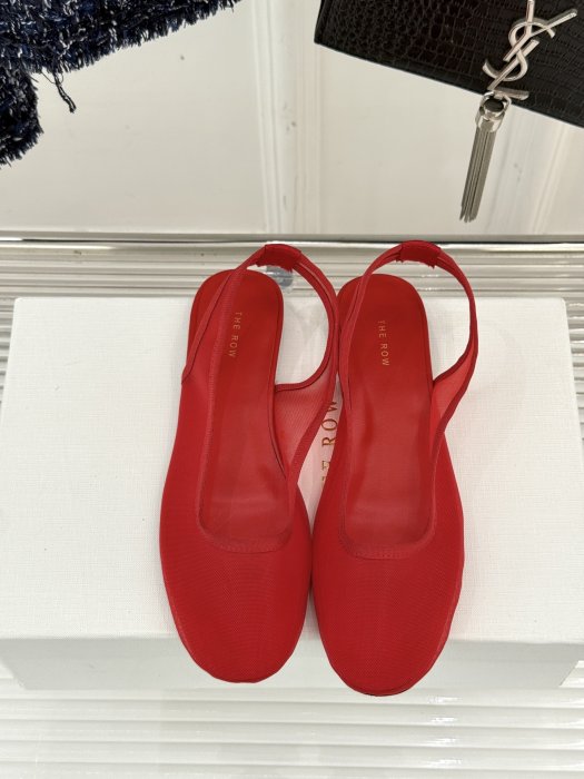 Босоножки фото 4