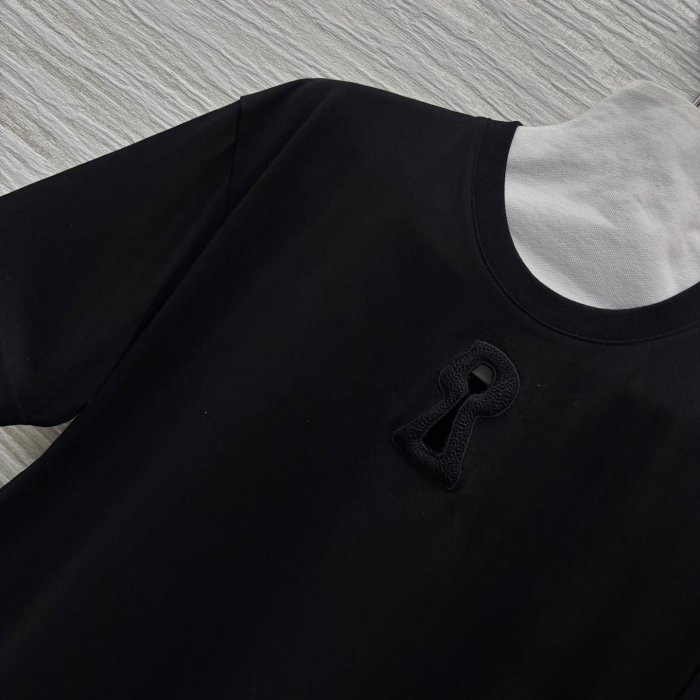 T-shirt women's фото 3