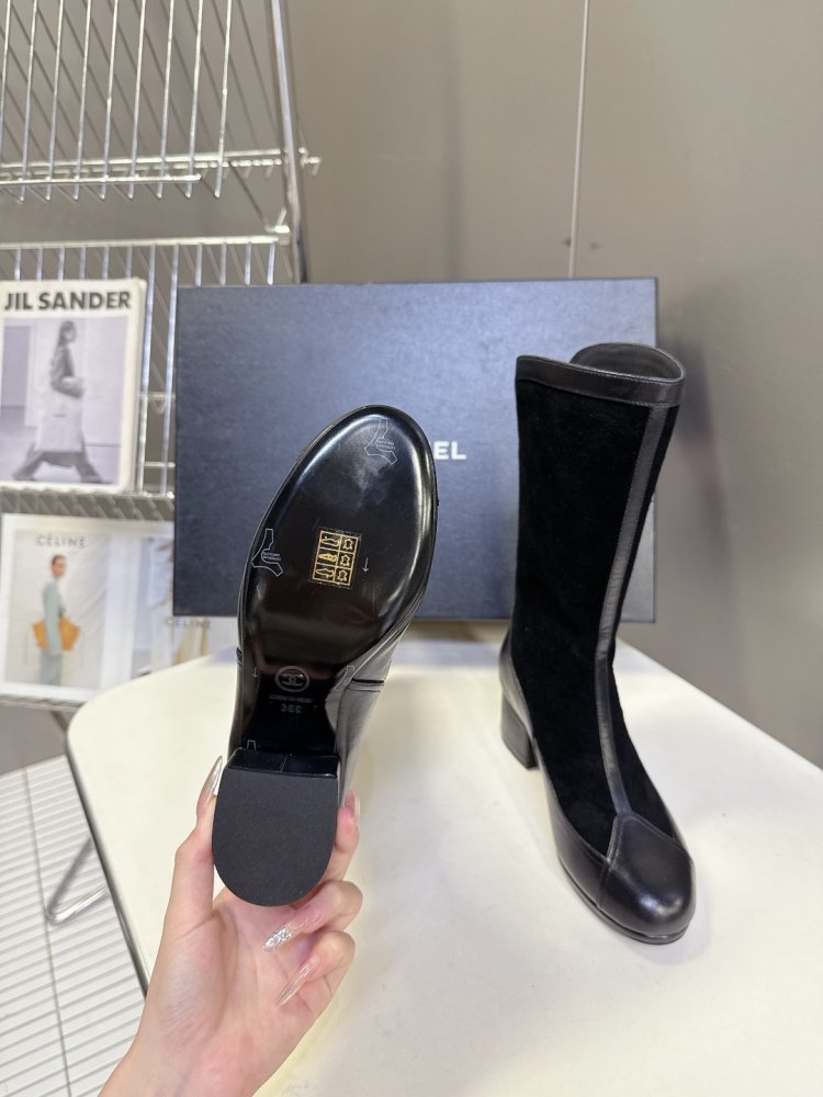 Сапоги женские фото 9