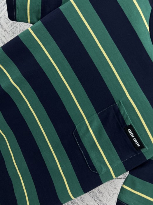 Футболка женская фото 3