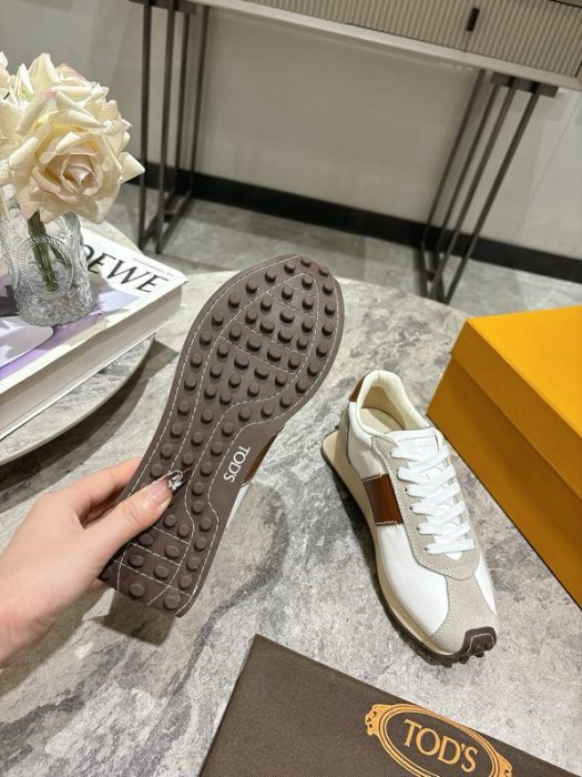 Кроссовки фото 8