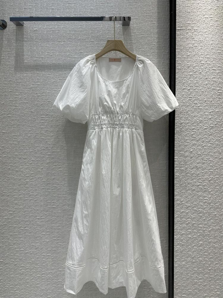 Платье с пышными рукавами, белое