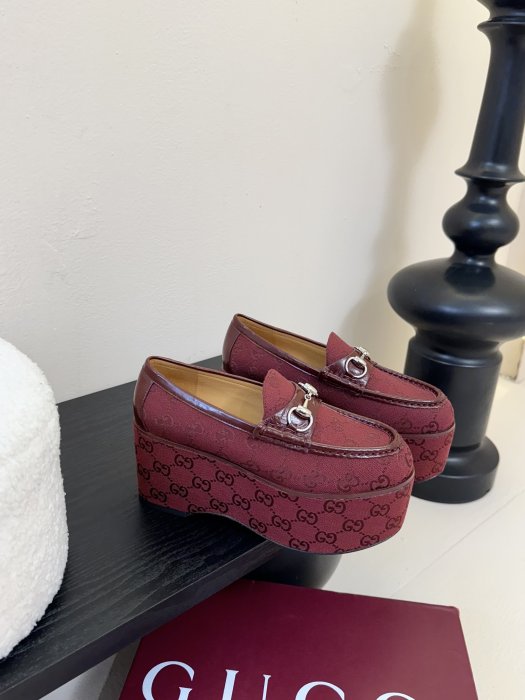 Туфли женские фото 2