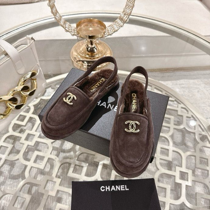 Лоферы женские