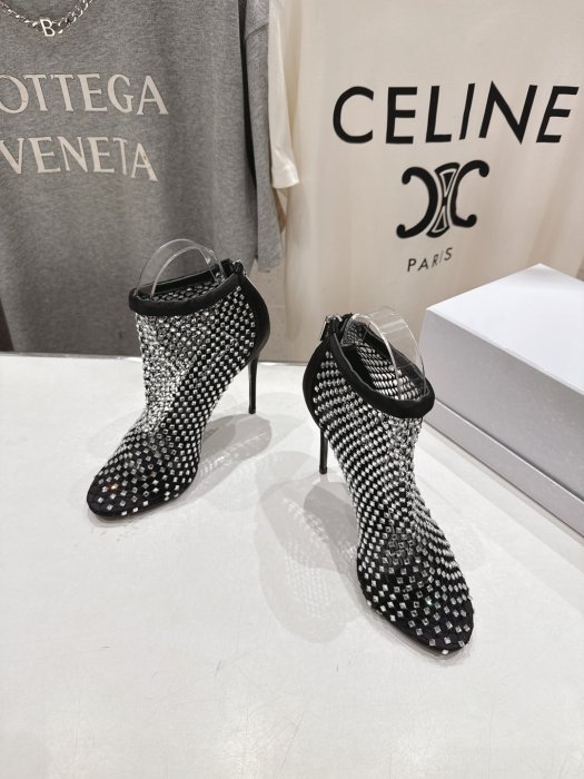 Босоножки фото 2