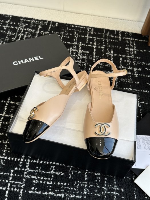 Босоножки фото 5