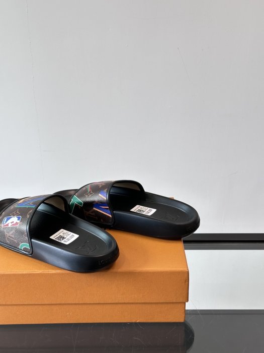 Шлепанцы мужские фото 7