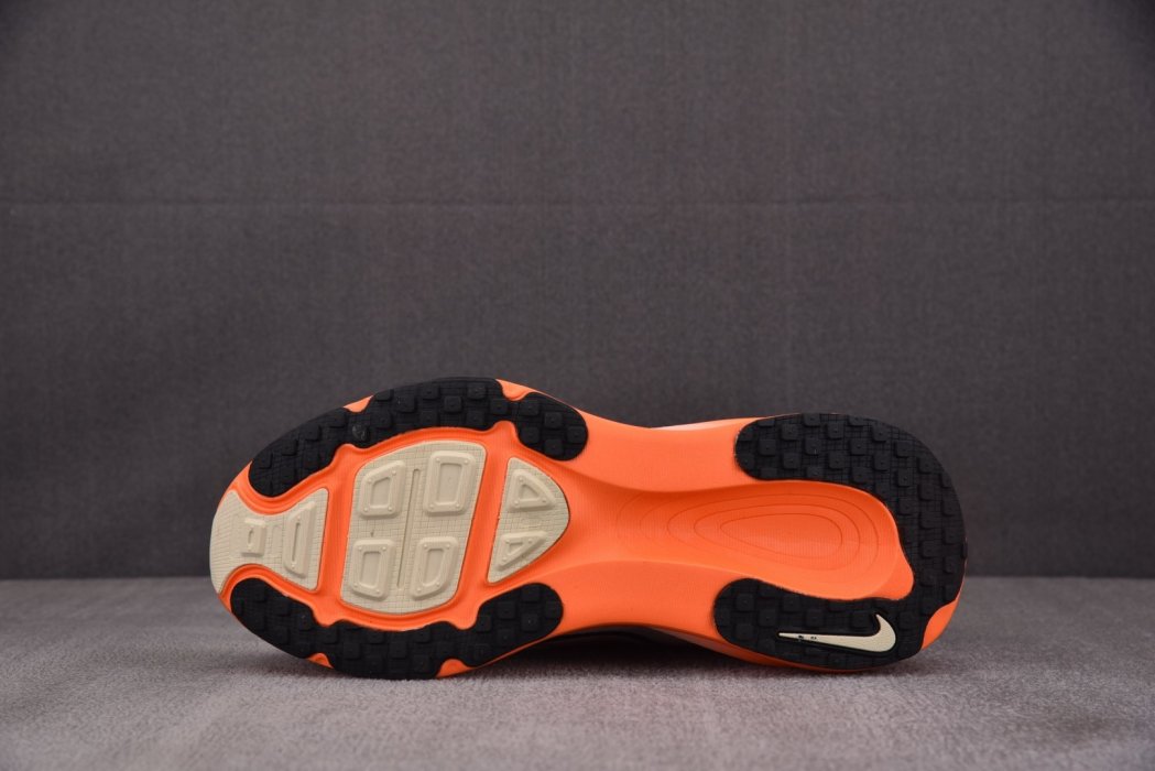 Кроссовки Vomero 18 Atmosphere Pink фото 4