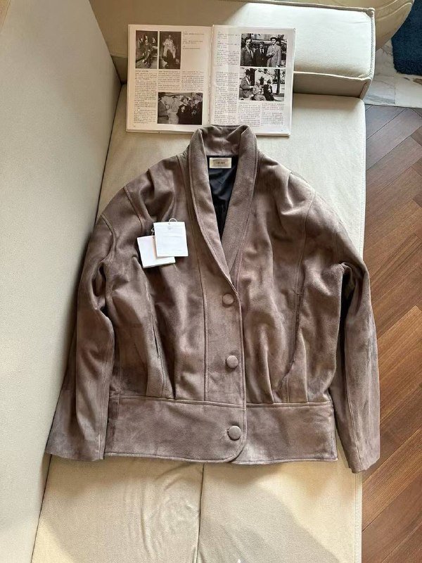 Куртка кожаная женская