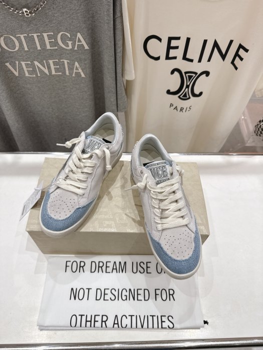 Кроссовки Golden Goose Deluxe Brand фото 2