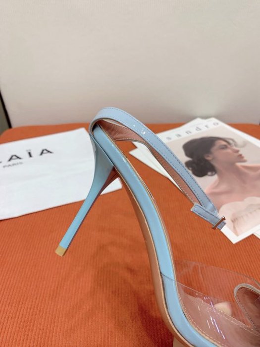 Босоножки фото 2